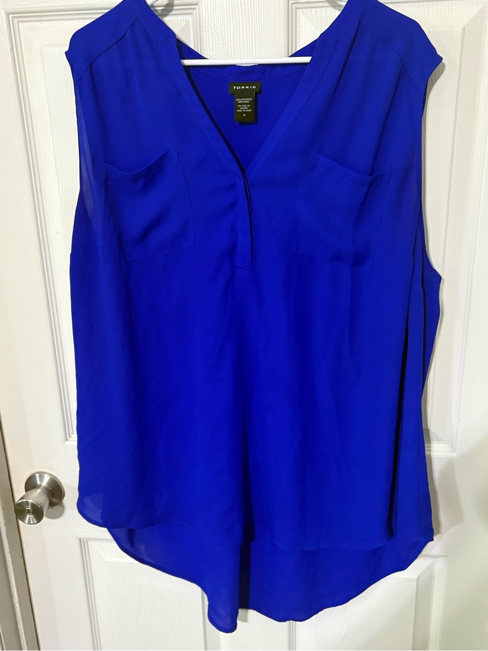 torrid Royal Blue V-Neck Sleeveless Blouse Sz. 3